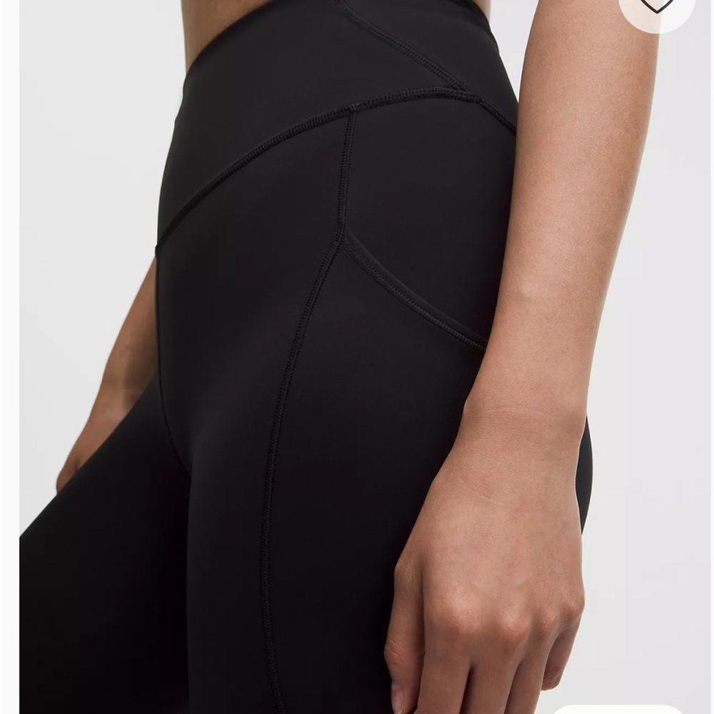 Lululemon Athletica Black Sculpting Leggings (NAVY)